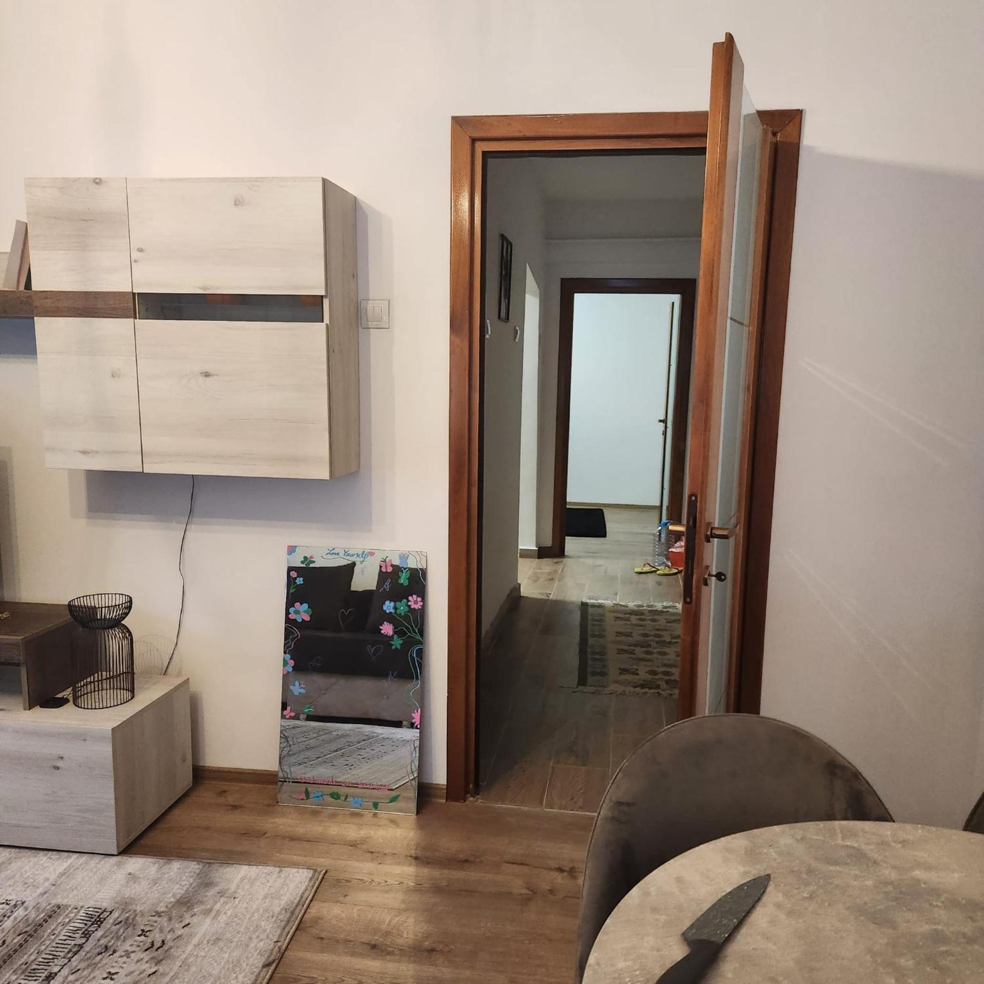 Central Trei Camere Бакэу Экстерьер фото